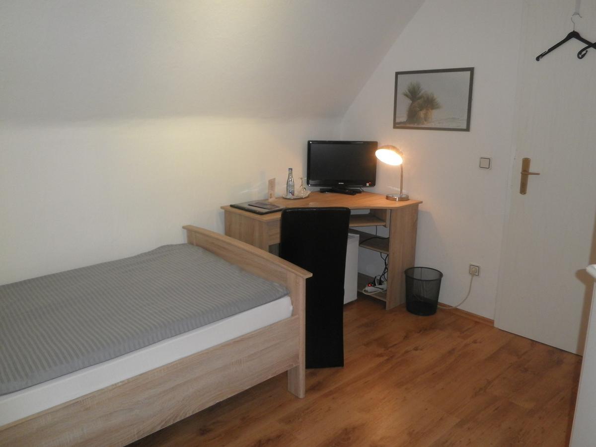 Bennetts Restaurant Und Hotel Wittingen Habitación foto